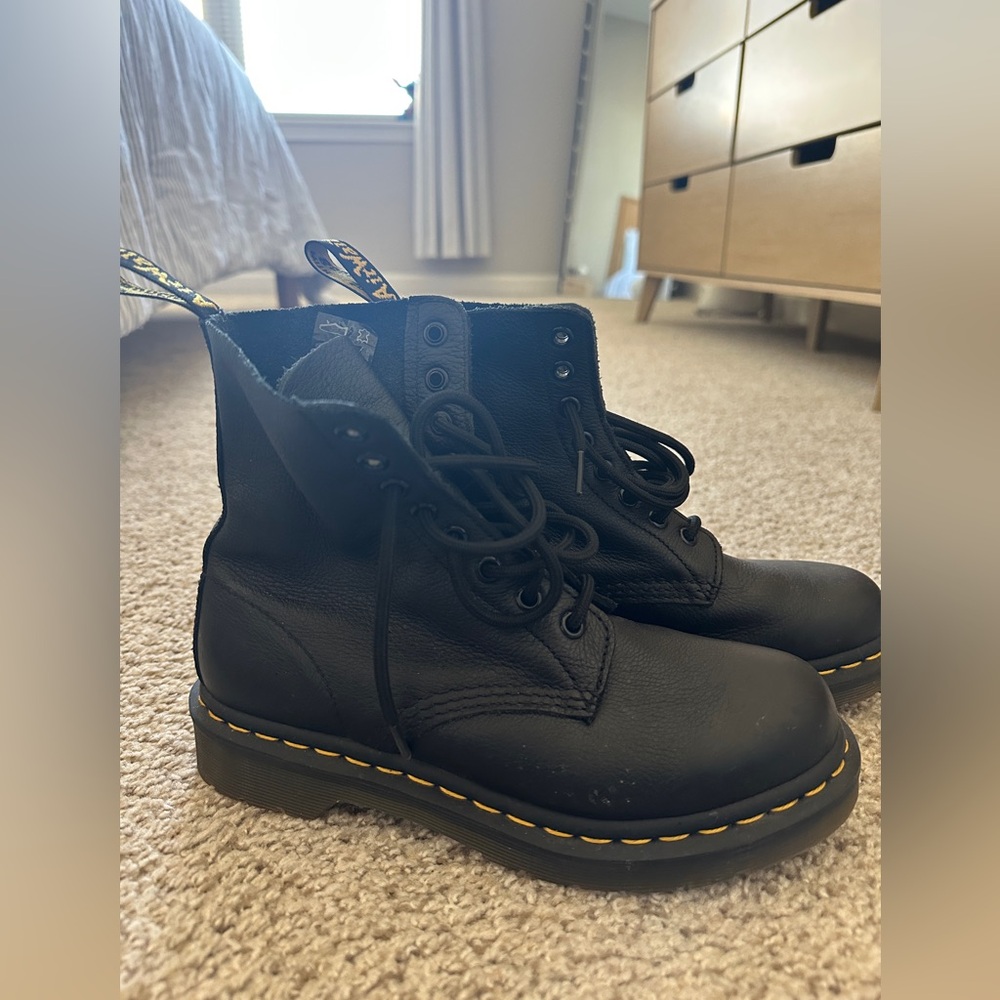 Dr. Martens 1460 Pascal Virginia Lace-Up Boots